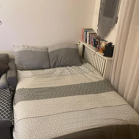 Appartement Montrouge Apartment *